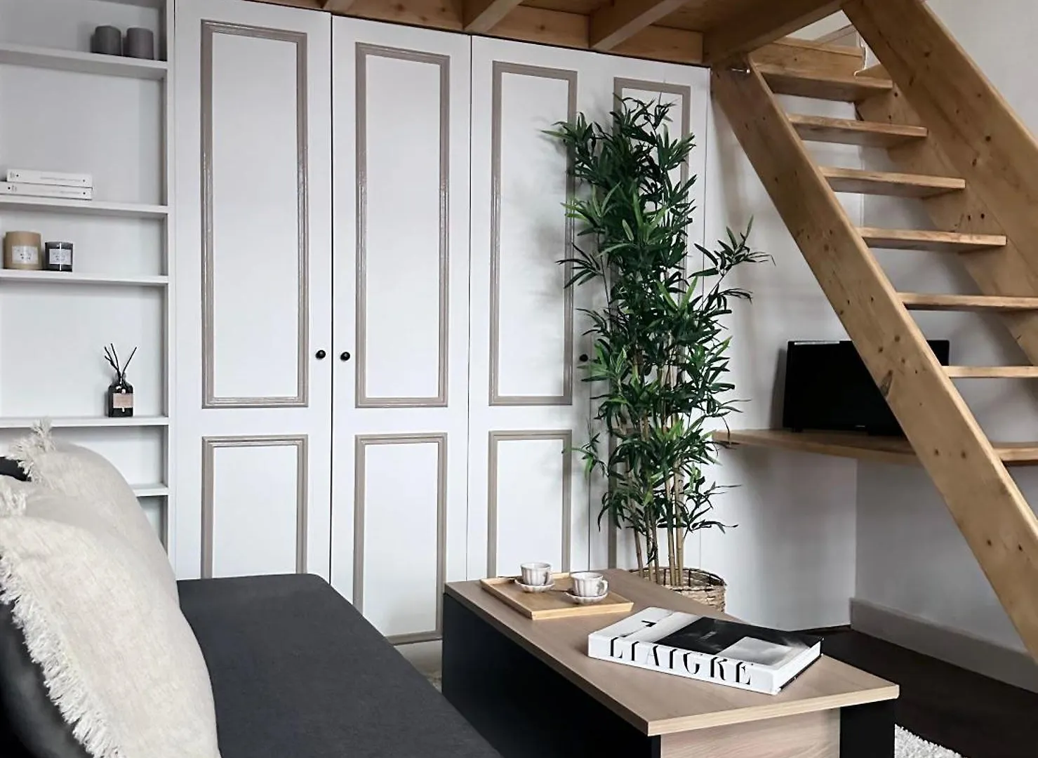 アパート パリModern & Dreamy Duplex In Le Maraisアパートメント フランス